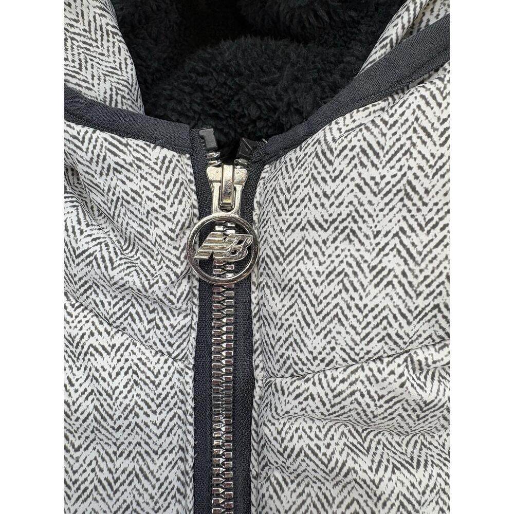 Women’s New Balance Chevron Puffer Jacket Fleece Lined Hooded Zip Front Size M - Picture 5 of 11